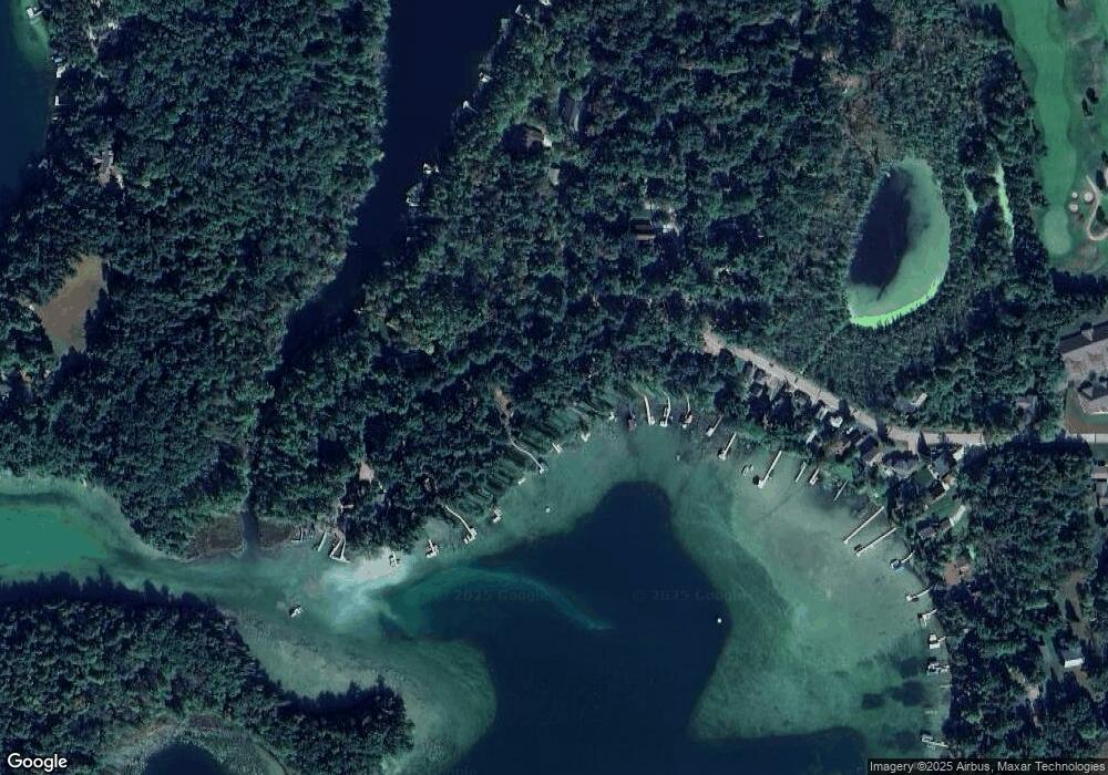 1755 Pine Ridge Ln, Waupaca, WI 54981 - photo 1