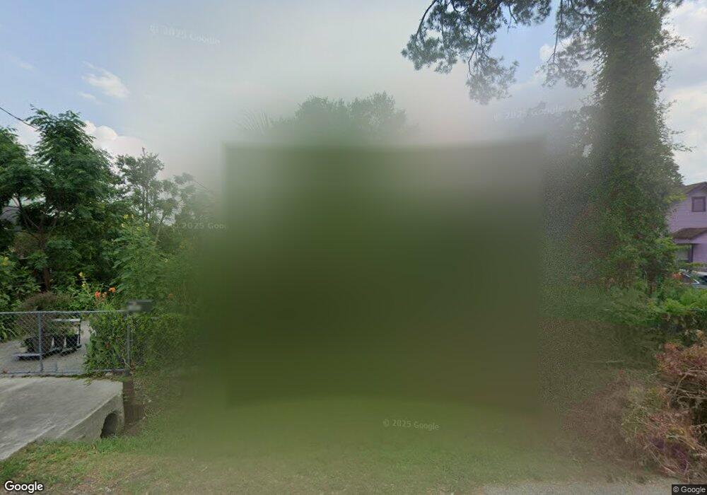 1403 W 34th 1/2 St, Houston, TX 77018 - photo 1