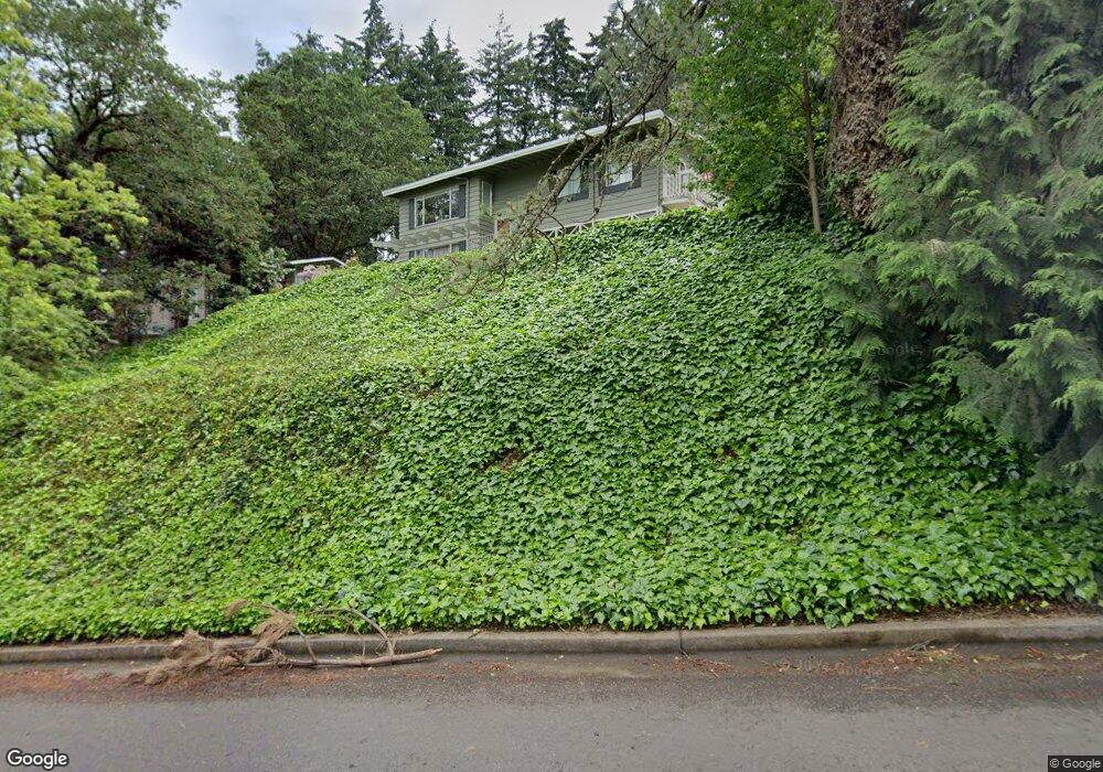 1215 Crenshaw Rd, Eugene, OR 97401 - photo 1