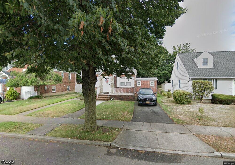 174 Rule St, Franklin Square, NY 11010 - photo 1