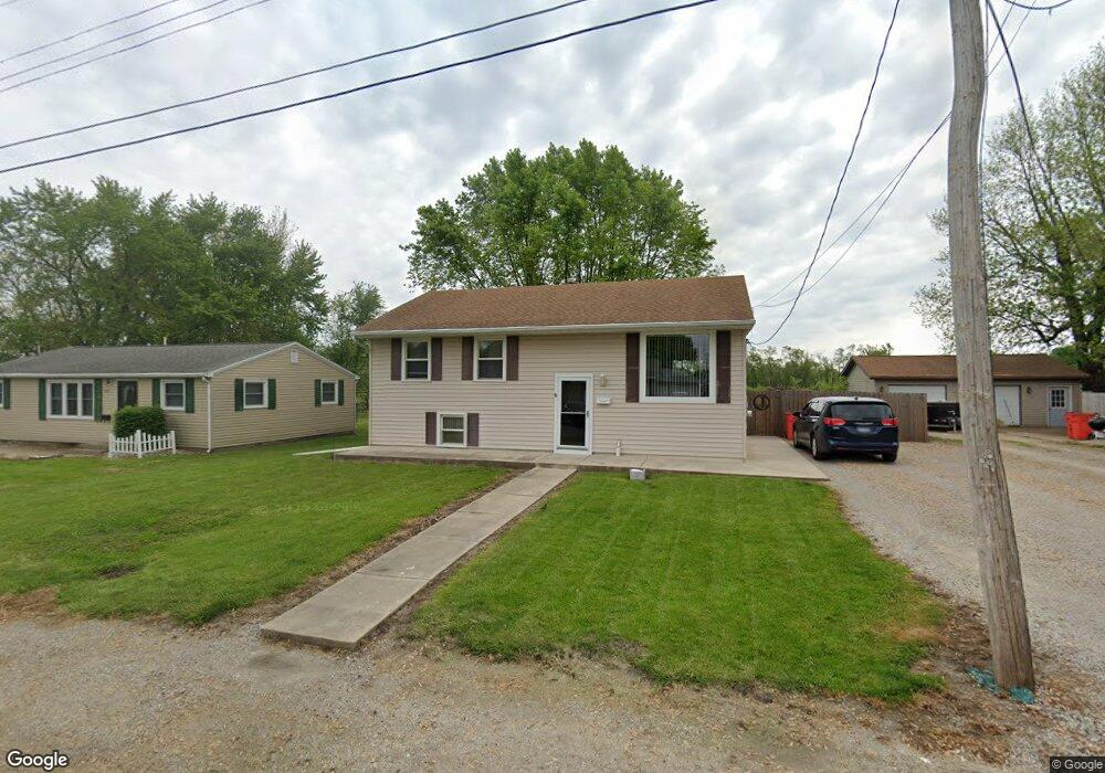 1016 N 28th St, Mattoon, IL 61938 - photo 1