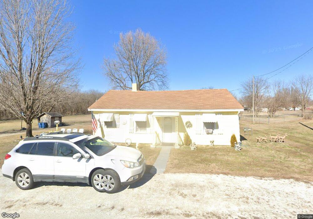 505 Locust St, Carl Junction, MO 64834 - photo 1