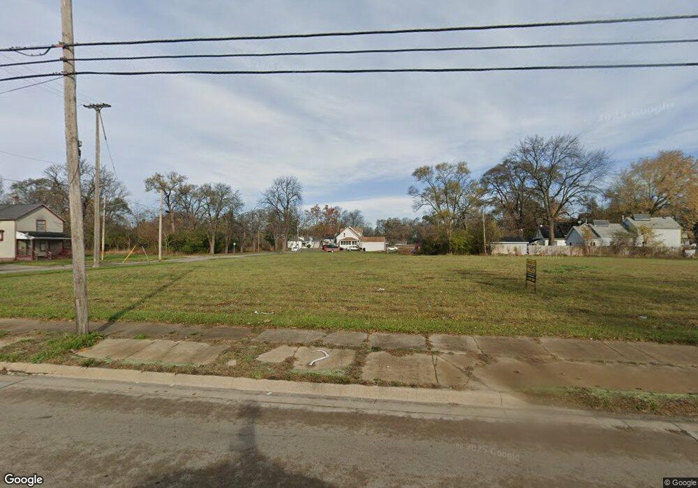 2009 E Holland Rd, Saginaw, MI 48601 - photo 1