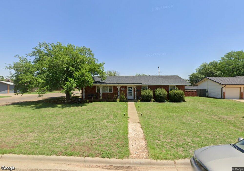 1312 Floydada St, Plainview, TX 79072 - photo 1