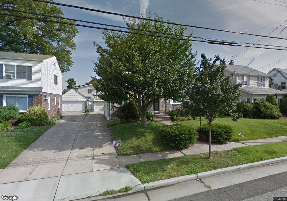 86 Fairfield Ave, Mineola, NY 11501 - photo 1