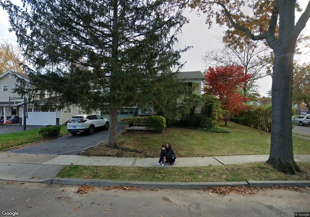 2 Dock Ln, Port Washington, NY 11050 - photo 1