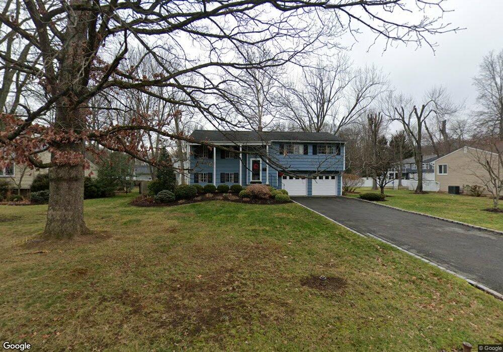 121 Briarwood Dr W, Berkeley Heights, NJ 07922 - photo 1