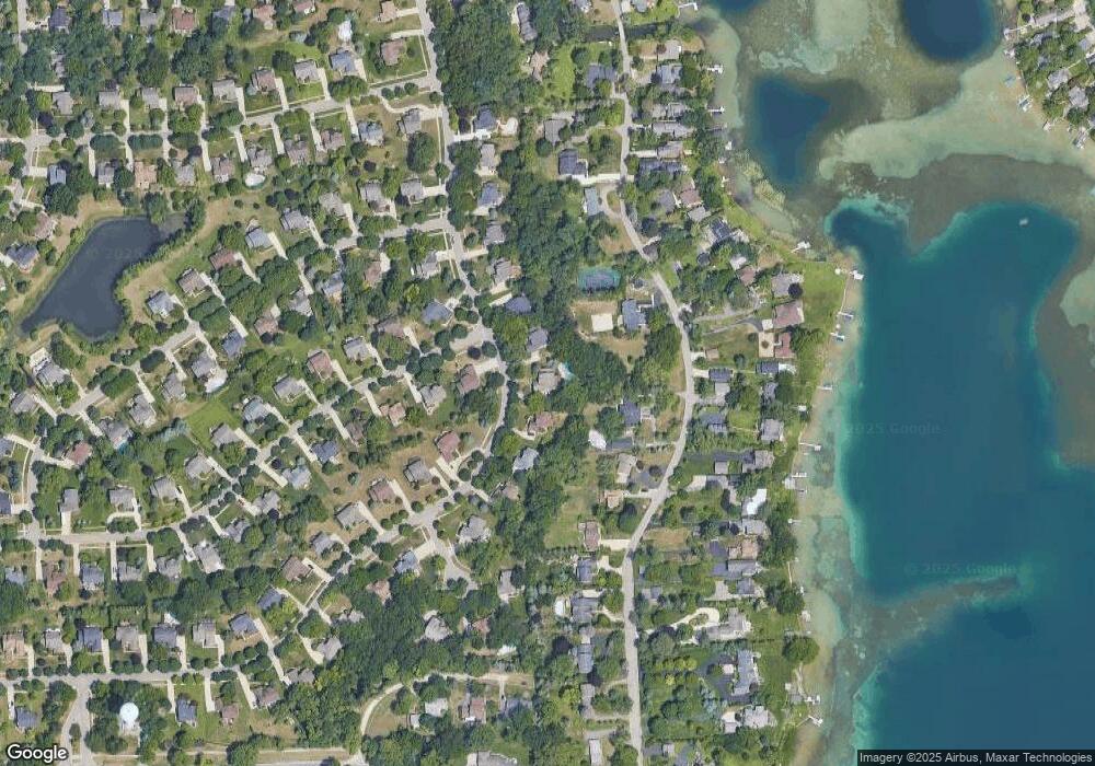 2769 West Bloomfield Oaks Dr, West Bloomfield, MI 48324 - photo 1