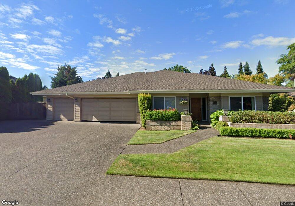 1262 Regency Dr, Eugene, OR 97401 - photo 1