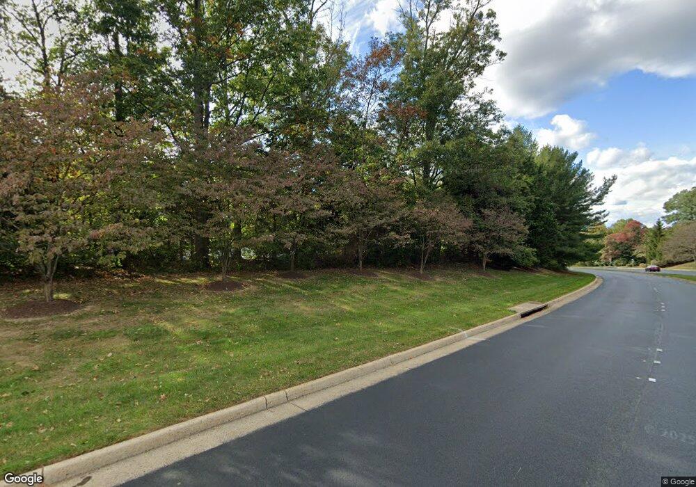 1347 Garden Wall Cir, Reston, VA 20194 - photo 1