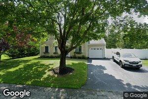 34 Arrowhead Ln, South Dartmouth, MA 02748