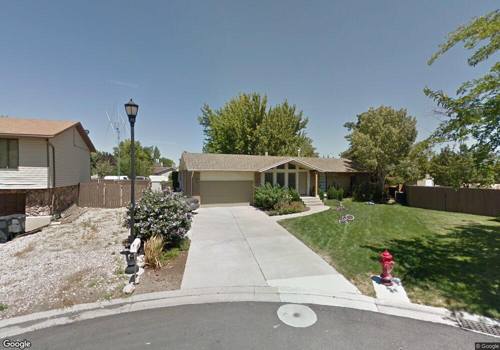 4022 Severn Cir, South Jordan, UT 84095 - photo 1