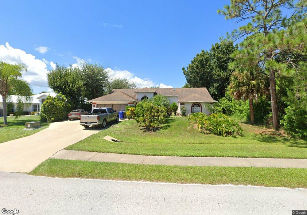 419 Periwinkle Dr, Sebastian, FL 32958 - photo 1