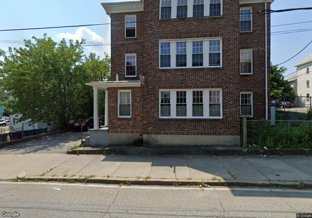 639 E School St unit 306, Woonsocket, RI 02895 - photo 1