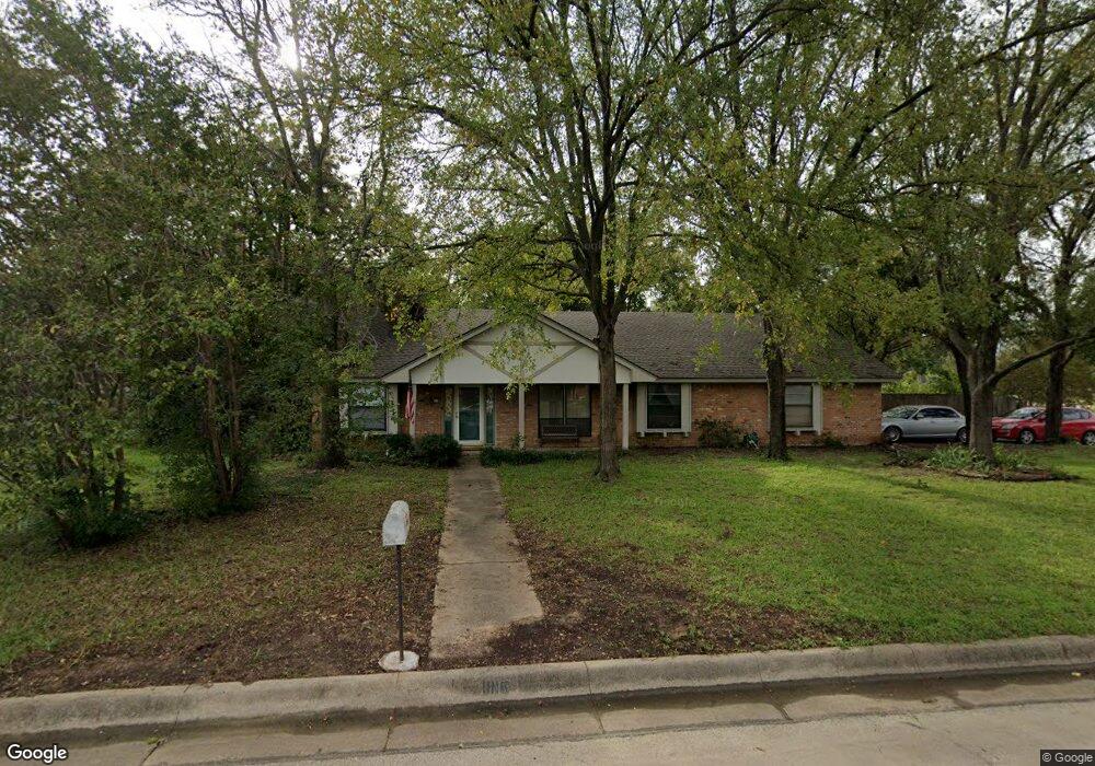 1816 Lincolnshire Dr, Bedford, TX 76021 - photo 1