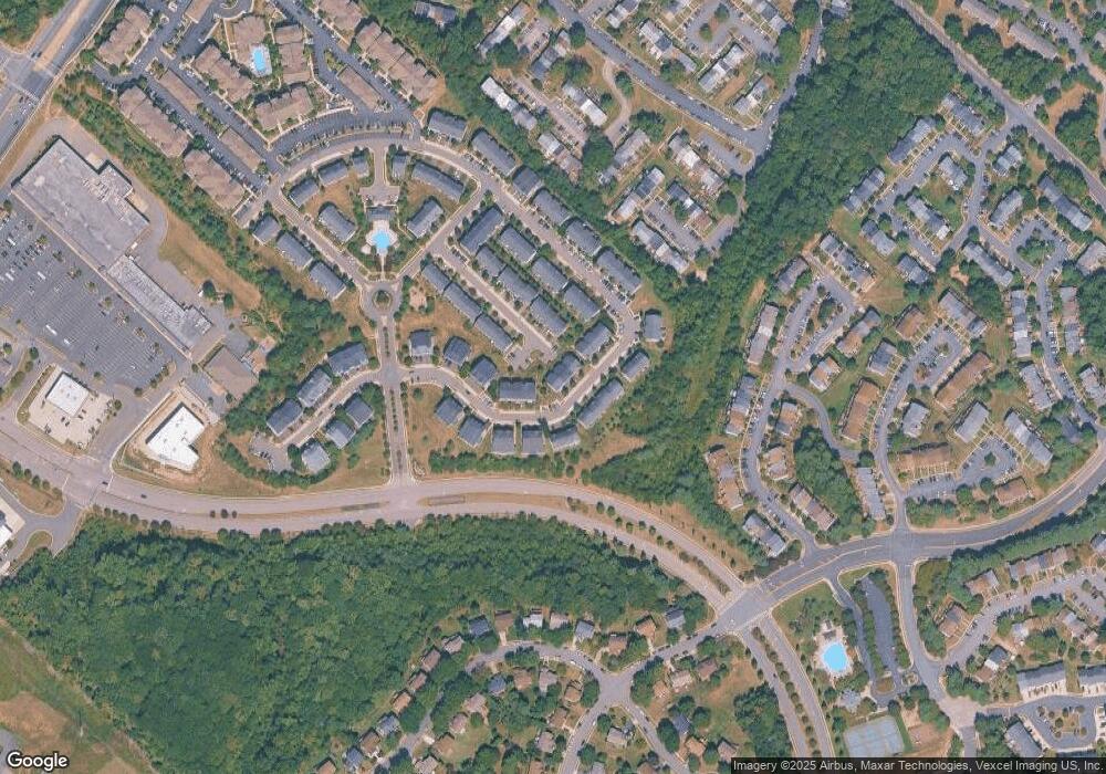 2879 Chinkapin Oak Ln unit 235, Woodbridge, VA 22191 - photo 1