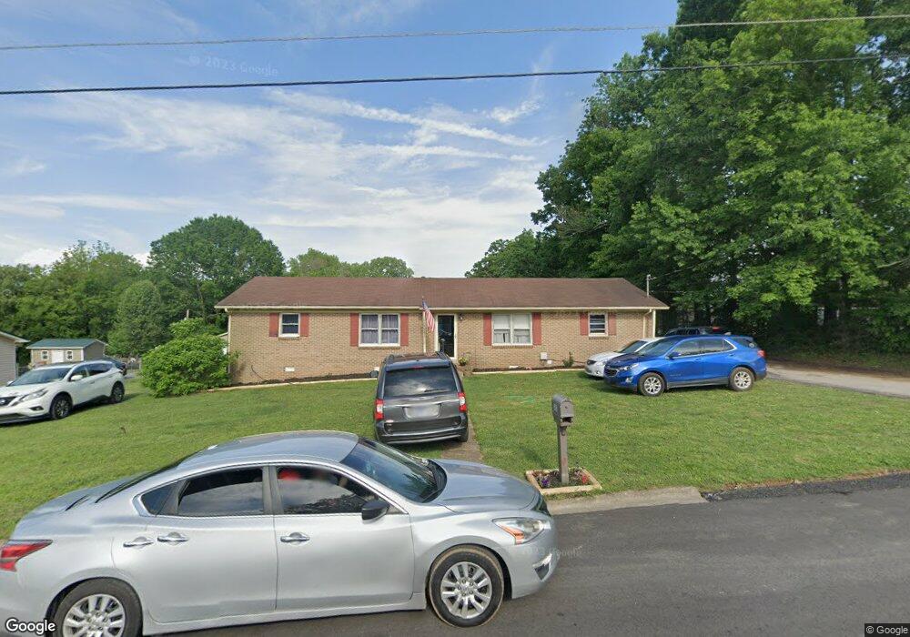 302 Shadow Dr, Shelbyville, TN 37160 - photo 1