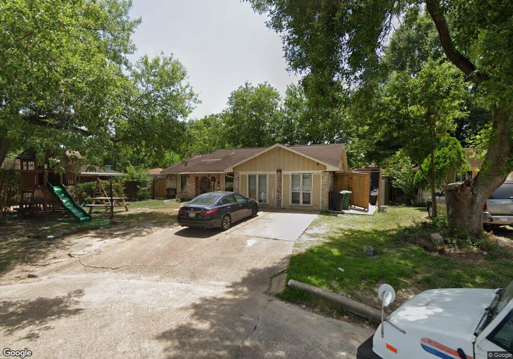 8419 Whitecastle Ln, Houston, TX 77088 - photo 1