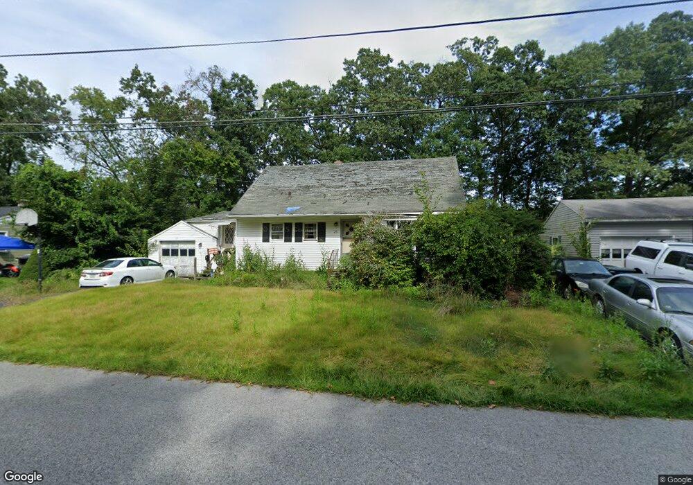 25 Batten St, Webster, MA 01570 - photo 1