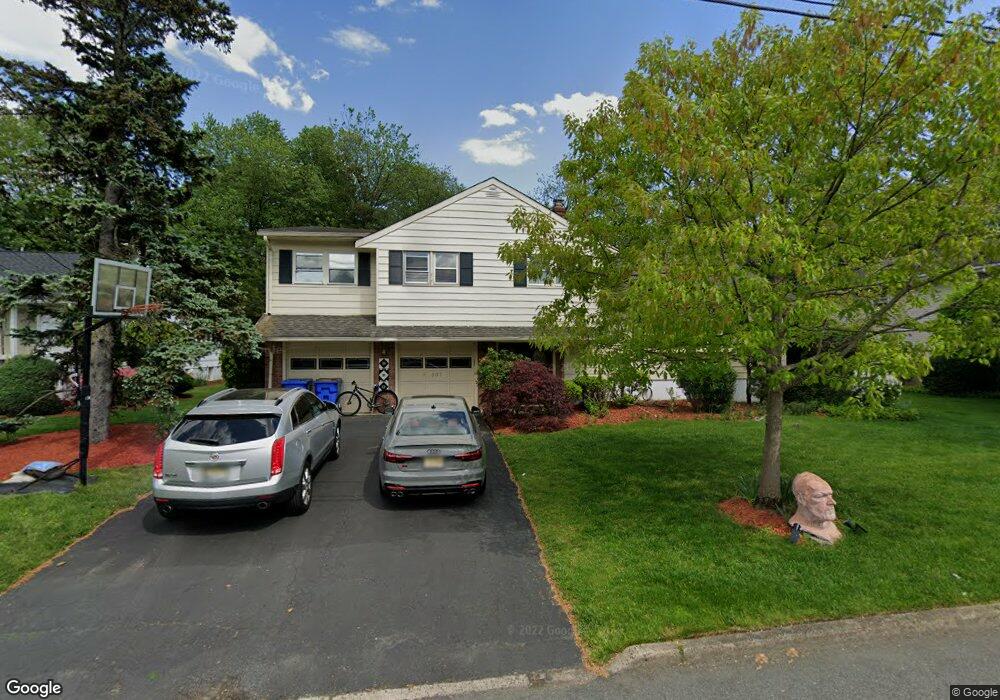 107 Walnut Dr, Tenafly, NJ 07670 - photo 1
