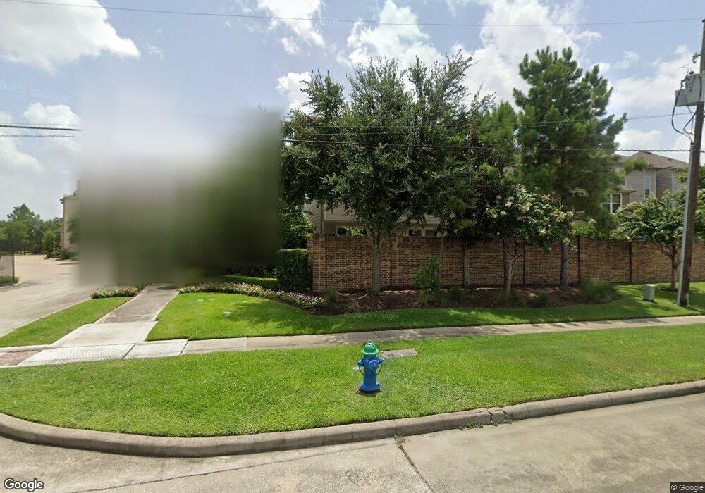 1615 Water Oak Point Dr, Houston, TX 77055 - photo 1