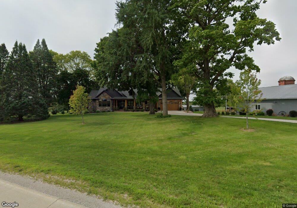 4250 N Center Point Rd, Center Point, IA 52213 - photo 1