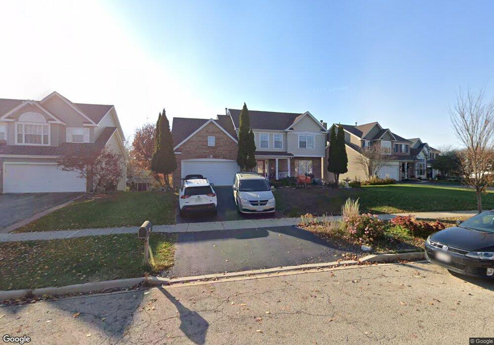 82 White Oak Dr, North Aurora, IL 60542 - photo 1