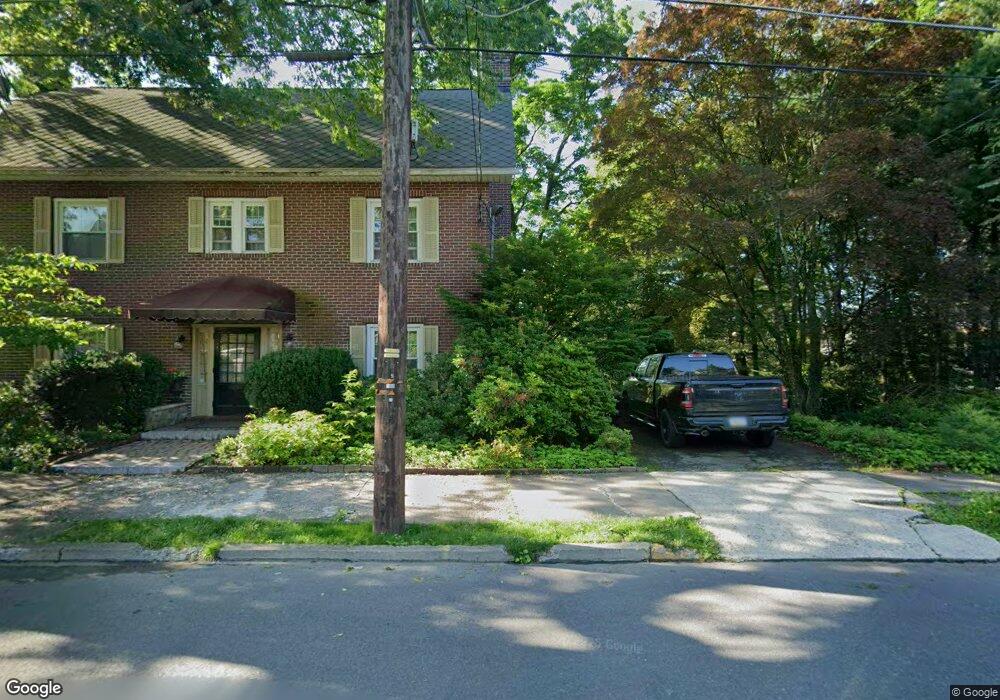 539 Thomas St, Stroudsburg, PA 18360 - photo 1