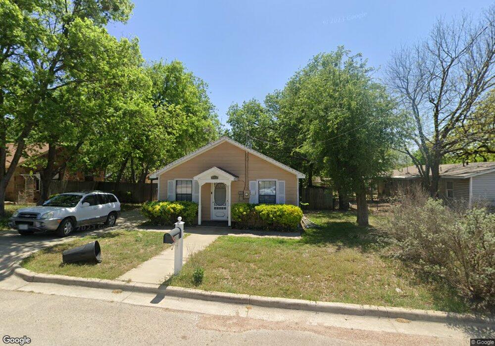 211 W 2nd St, Weatherford, TX 76086 - photo 1