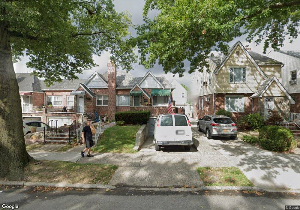 45-38 Utopia Pkwy unit 1st FL, Flushing, NY 11358 - photo 1