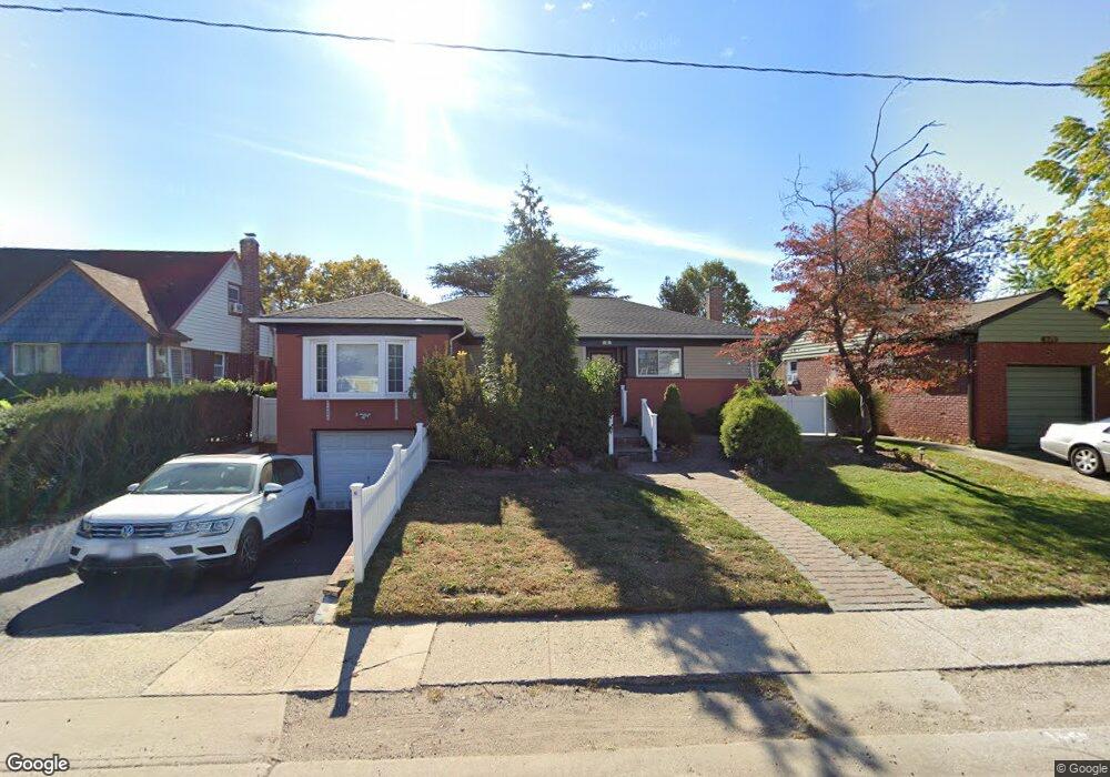 1477 Peninsula Blvd, Hewlett, NY 11557 - photo 1