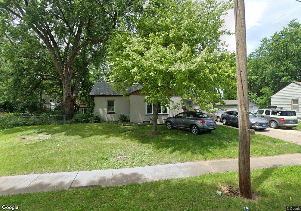 826 E 28th Ct, Des Moines, IA 50317 - photo 1