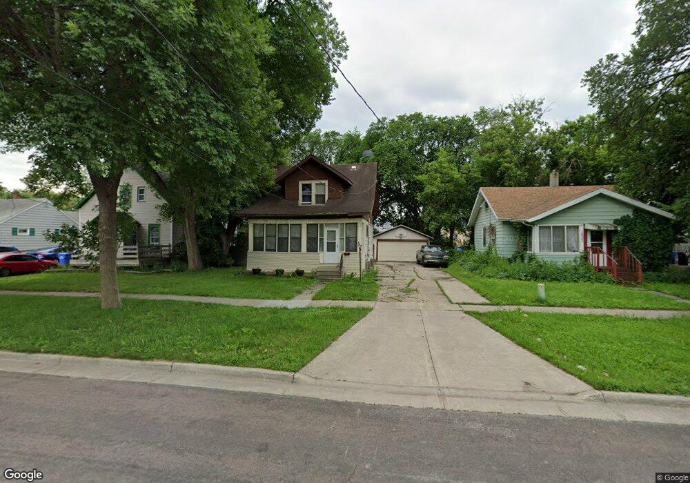 1628 2nd Ave S, Fargo, ND 58103 - photo 1