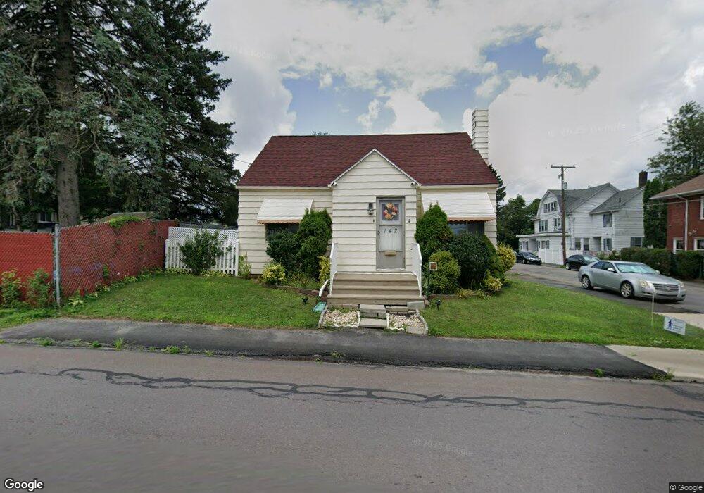 142 S Poplar St, Hazleton, PA 18201 - photo 1