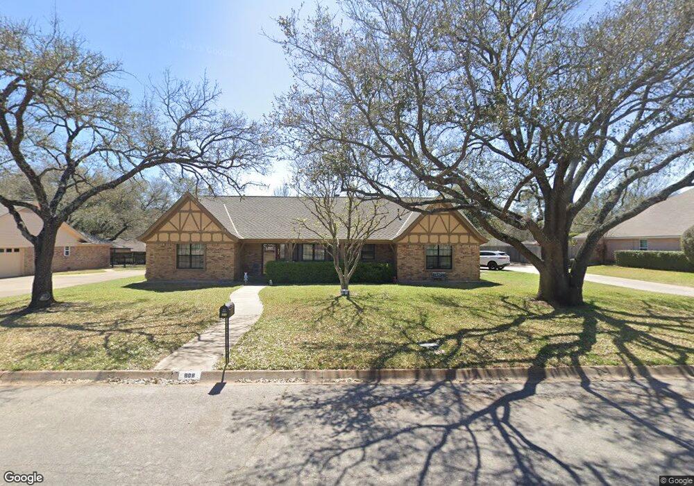 809 Shady Creek Ct, Cleburne, TX 76033 - photo 1