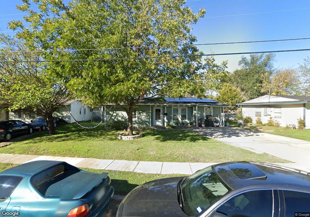 842 Shawnee Trace, Grand Prairie, TX 75051 - photo 1