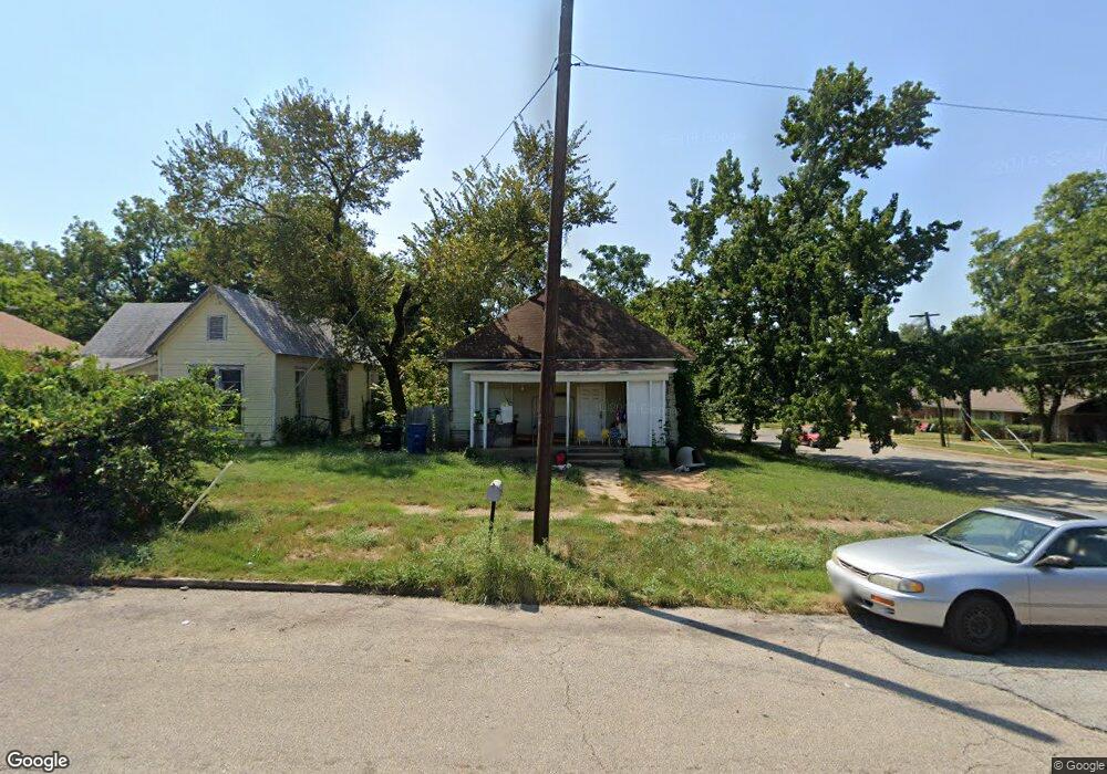 230 W Heron St, Denison, TX 75020 - photo 1