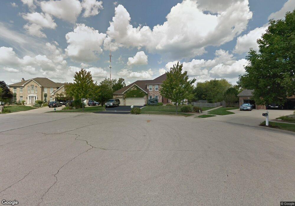 1061 Weston Cir, Batavia, IL 60510 - photo 1