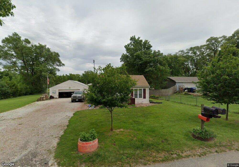 1521 E 40th St, Des Moines, IA 50317 - photo 1