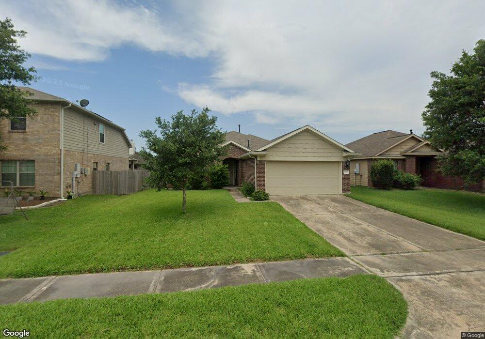 5221 Mcgrath Dr, Alvin, TX 77511 - photo 1