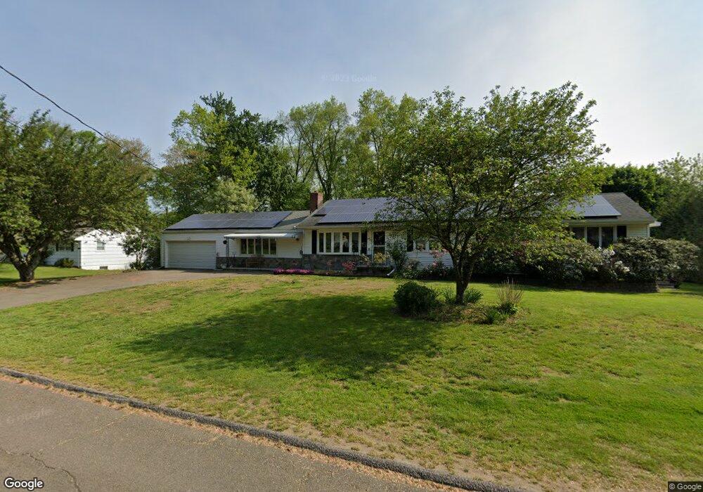 30 Suzanne Cir, Trumbull, CT 06611 - photo 1