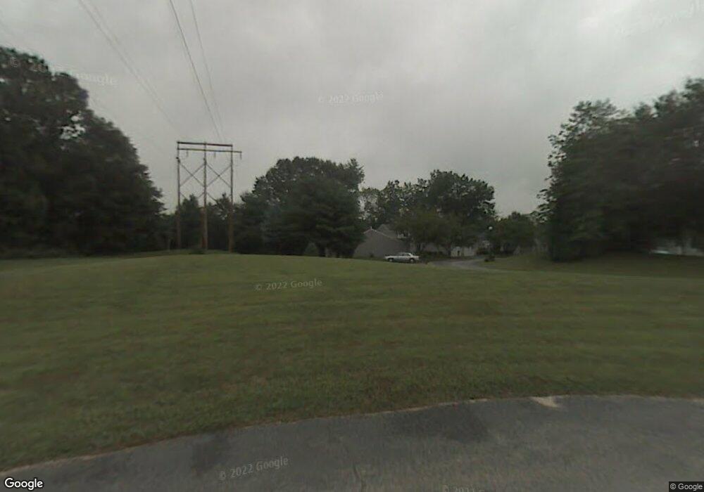 27 Walden Pond Dr, Nashua, NH 03064 - photo 1