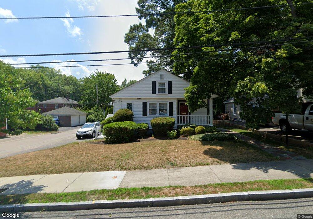 92 Lyall St, West Roxbury, MA 02132 - photo 1