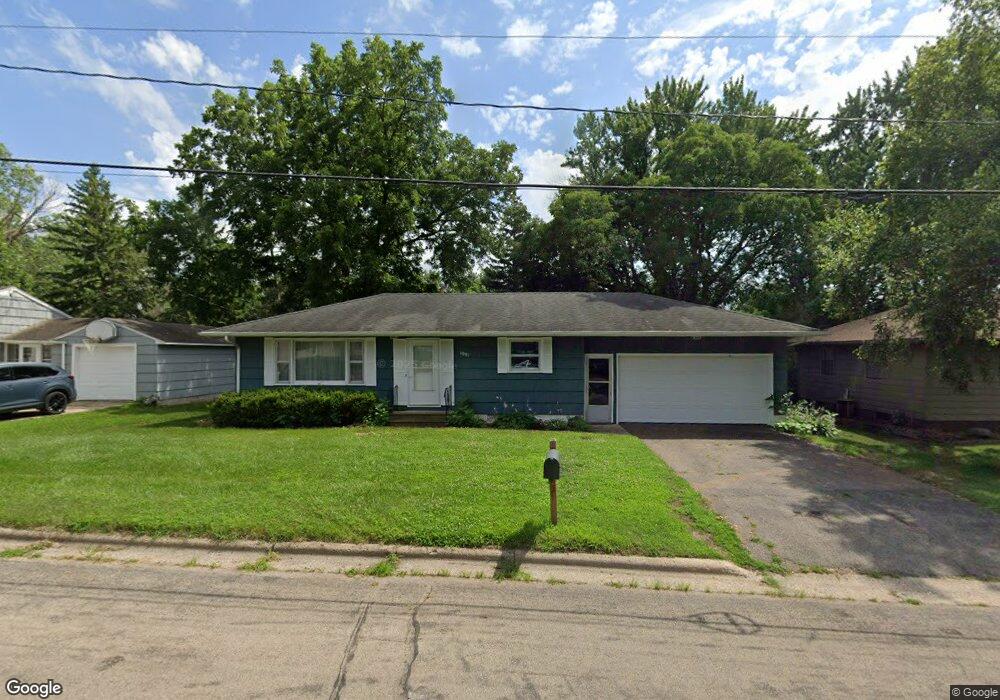 1001 Plainview Ln, Albert Lea, MN 56007 - photo 1