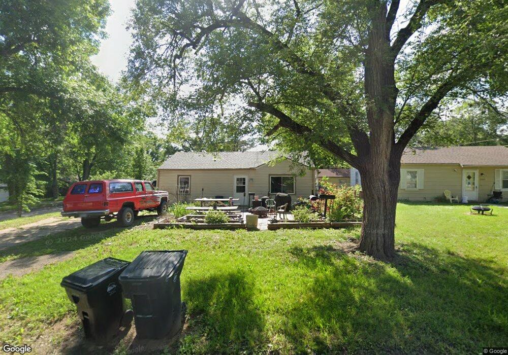 3413 SE Bryant St, Topeka, KS 66605 - photo 1