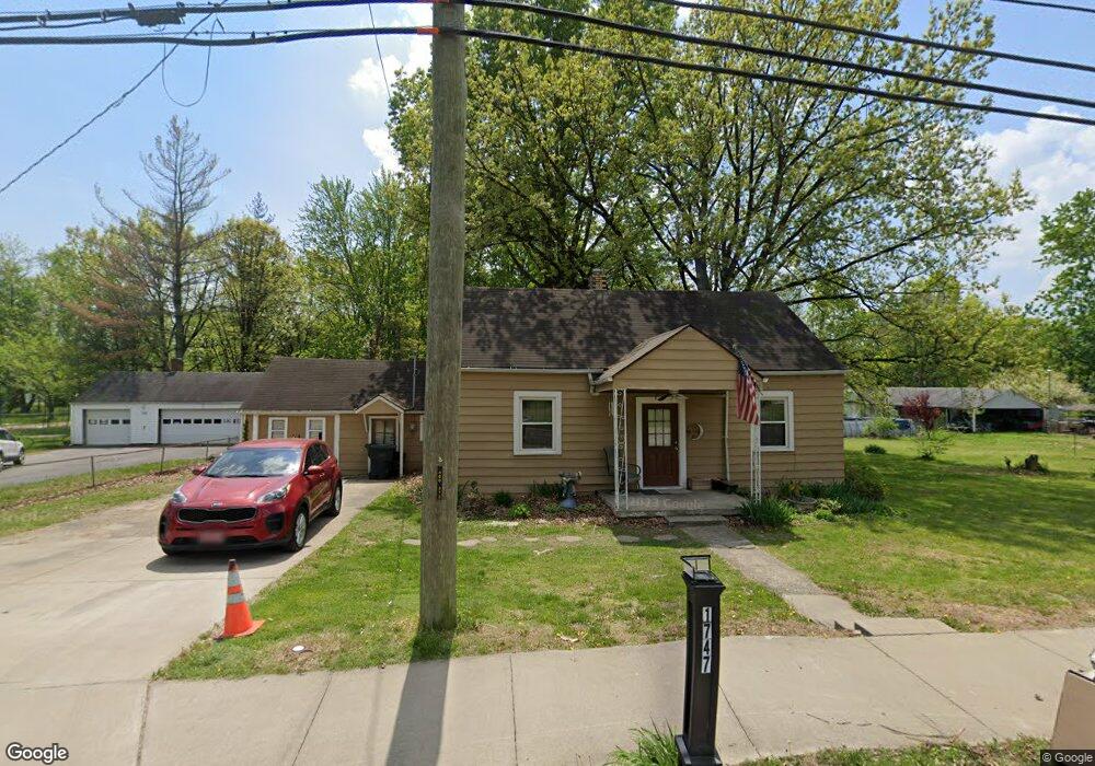 1747 McDonald Ln, New Albany, IN 47150 - photo 1