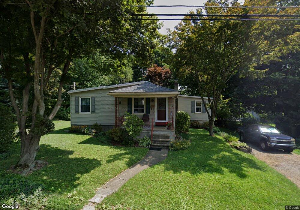 606 Oakwood St, Easton, PA 18045 - photo 1