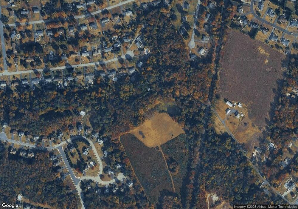 545 Lovers Ln, Bear, DE 19701 - photo 1