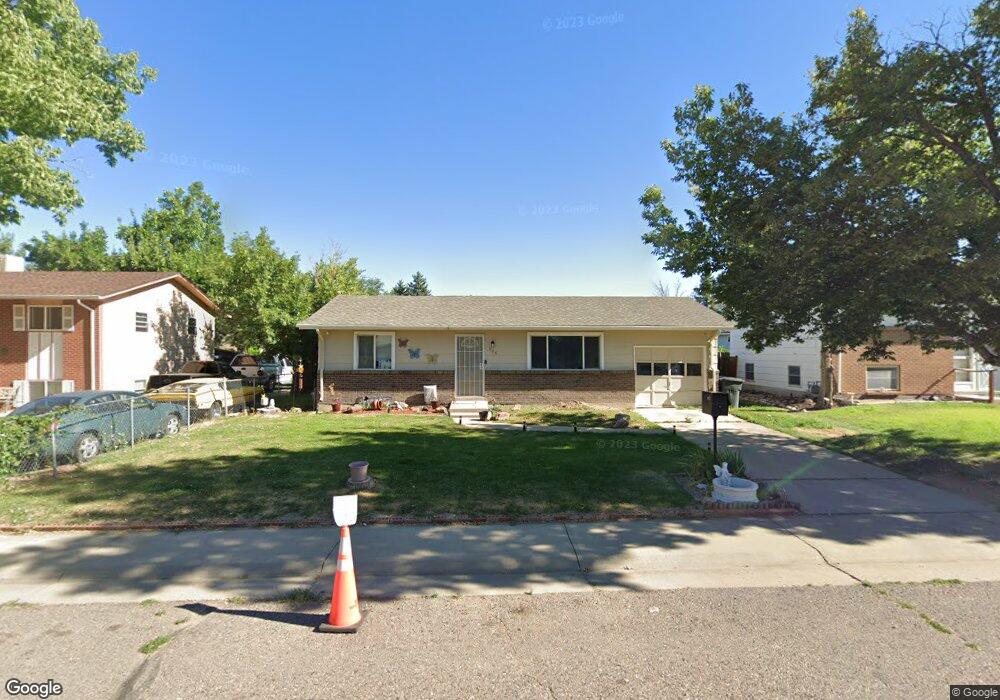 986 Nucla St, Aurora, CO 80011 - photo 1