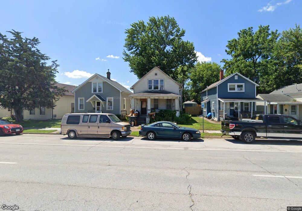 1541 W 4th St, Davenport, IA 52802 - photo 1